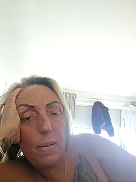 theblondecocklover online show from May 16, 6:32 am