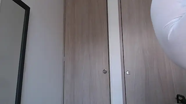 Snapshot of Jasmin_switch chatting on March 16, 2:10 pm Jasmin switch online show from March 16, 2:10 pm