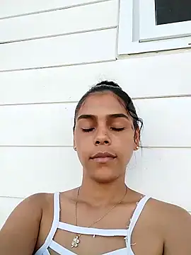 Emily hot26 online show from February 12, 8:37 pm