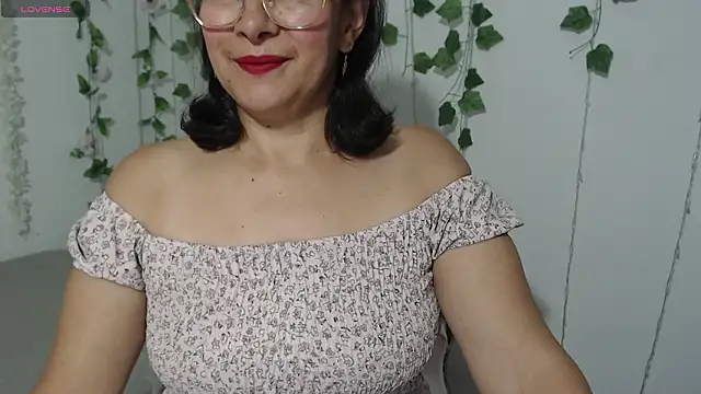 christy ant online show from February 3, 6:13 pm