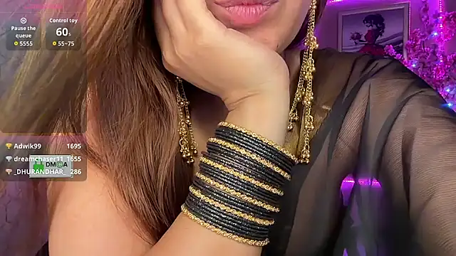 Snapshot of DimondGirl_ chatting on June 8, 1:28 am DimondGirl online show from June 8, 1:28 am