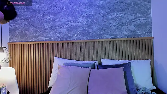 alina souvage  online show from January 14, 7:30 pm