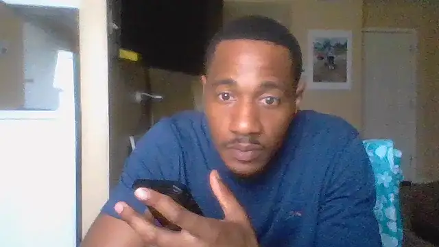 Snapshot of KingDes55 chatting on March 4, 3:29 pm KingDes55 online show from March 4, 3:29 pm