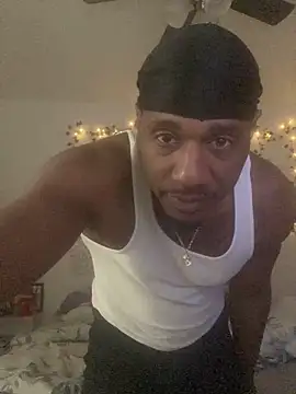 Snapshot of KingDes55 chatting on March 30, 3:29 am KingDes55 online show from March 30, 3:29 am