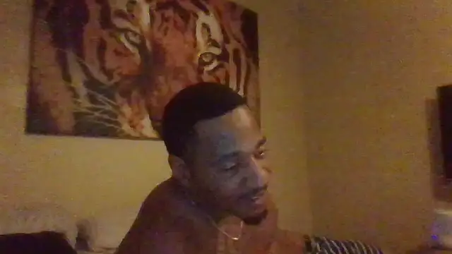 Snapshot of KingDes55 chatting on April 1, 4:24 am KingDes55 online show from April 1, 4:24 am