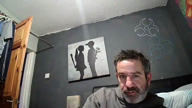 UnhappyDawn773 online show from May 15, 11:12 pm