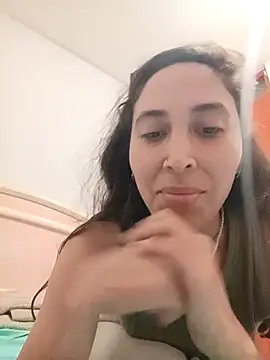 Snapshot of LatinDoll8 chatting on March 30, 3:40 am LatinDoll8 online show from March 30, 3:40 am