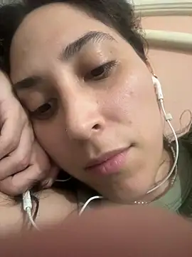 Snapshot of LatinDoll8 chatting on April 1, 4:57 am LatinDoll8 online show from April 1, 4:57 am