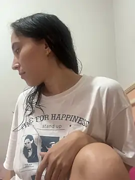 LatinDoll8 online show from May 14, 2:18 am