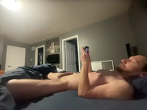 Snapshot of greeneyed81 chatting on January 11, 12:32 pm greeneyed81 online show from January 11, 12:32 pm