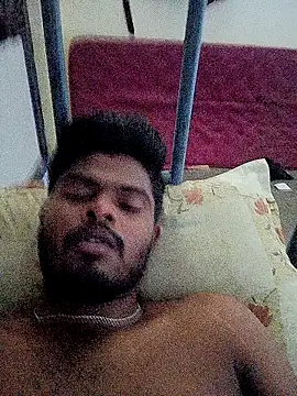 Snapshot of Anji8639 chatting on March 5, 3:46 am Anji8639 online show from March 5, 3:46 am