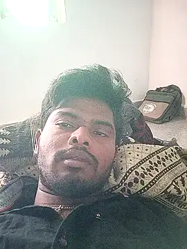 Snapshot of Anji8639 chatting on April 5, 4:20 am Anji8639 online show from April 5, 4:20 am