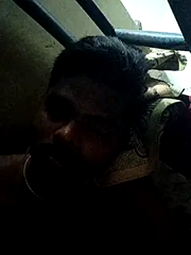 Snapshot of Anji8639 chatting on August 2, 6:28 pm Anji8639 online show from August 2, 6:28 pm