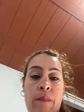 saramaartinez online show from March 21, 8:19 am