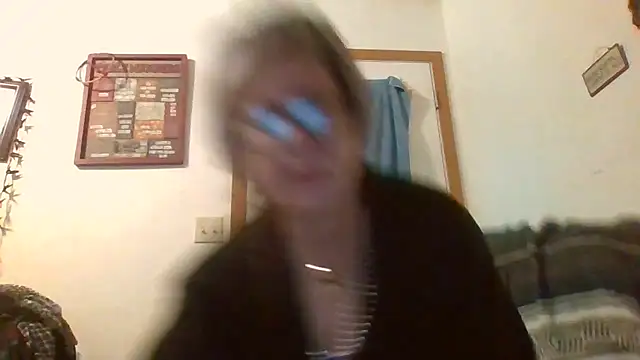 becky1111 online show from May 3, 11:38 am