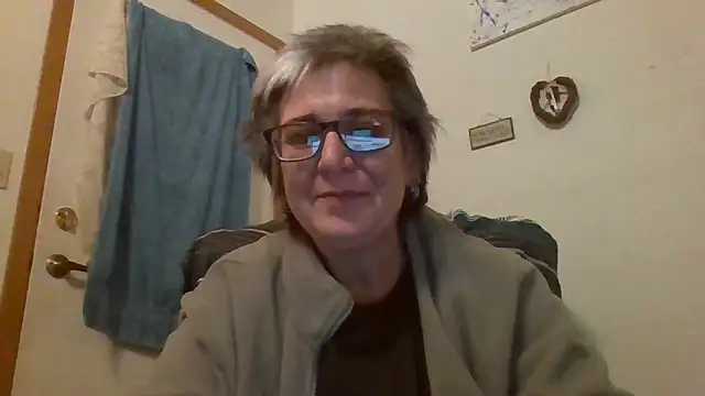 becky1111 online show from May 4, 2:18 am