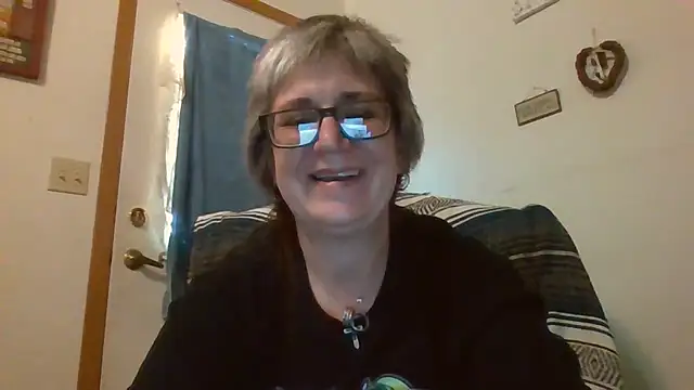 becky1111 online show from May 16, 12:29 am