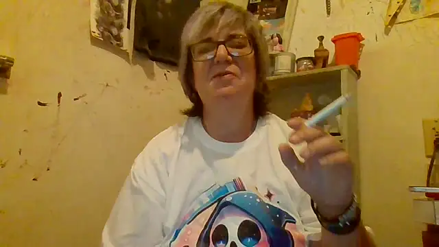 Snapshot of becky1111 chatting on July 6, 7:49 pm becky1111 online show from July 6, 7:49 pm