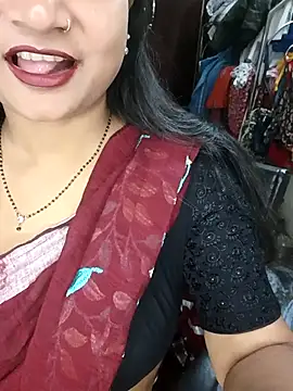 Snapshot of MAHI066 chatting on December 18, 5:13 am MAHI066 online show from December 18, 5:13 am