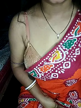 Snapshot of MAHI066 chatting on January 15, 5:56 am MAHI066 online show from January 15, 5:56 am