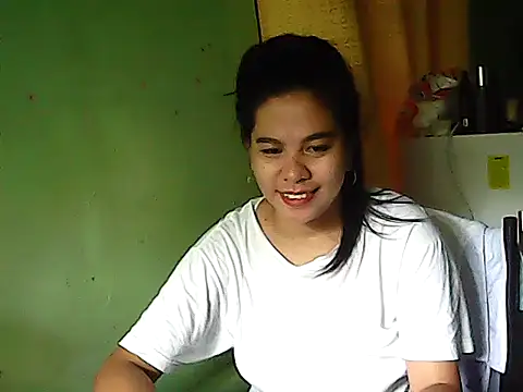 Snapshot of annawet chatting on July 1, 5:31 am annawet online show from July 1, 5:31 am