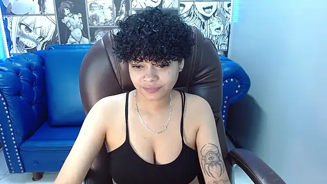 Snapshot of Sasha_Venom chatting on March 28, 11:37 pm Sasha Venom online show from March 28, 11:37 pm