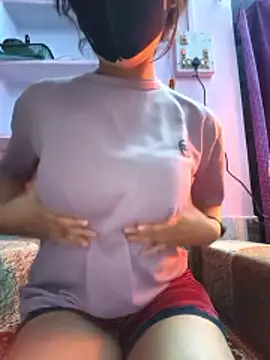 Snapshot of kinsu4763 chatting on January 10, 3:19 am kinsu4763 online show from January 10, 3:19 am