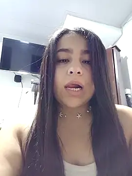 violet  rouse   online show from February 11, 2:16 am