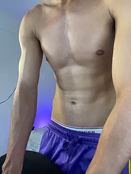 LIAM COLT online show from April 4, 5:32 pm