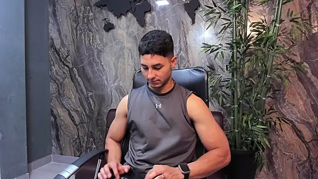Noah Clarkk online show from May 5, 3:31 pm