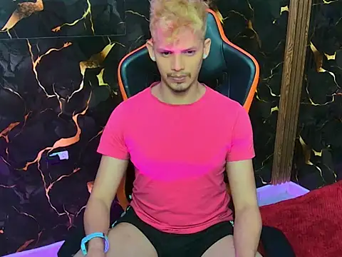 davilap toyboy online show from February 12, 4:51 am