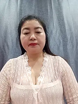 Snapshot of Jumi_livesexy chatting on February 12, 9:32 pm Jumi livesexy online show from February 12, 9:32 pm