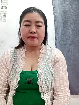 Snapshot of Jumi_livesexy chatting on February 25, 1:32 pm Jumi livesexy online show from February 25, 1:32 pm