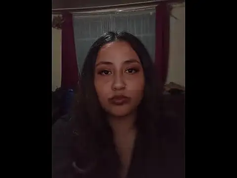 Snapshot of Karrrmika chatting on April 7, 4:57 am Karrrmika online show from April 7, 4:57 am