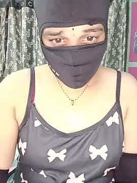 Snapshot of maduri__ chatting on June 22, 4:37 pm maduri online show from June 22, 4:37 pm