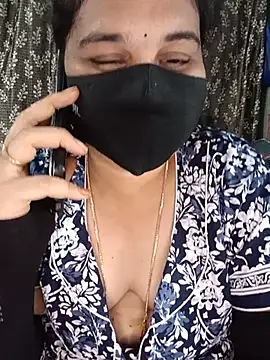 Snapshot of maduri__ chatting on July 19, 4:38 am maduri online show from July 19, 4:38 am