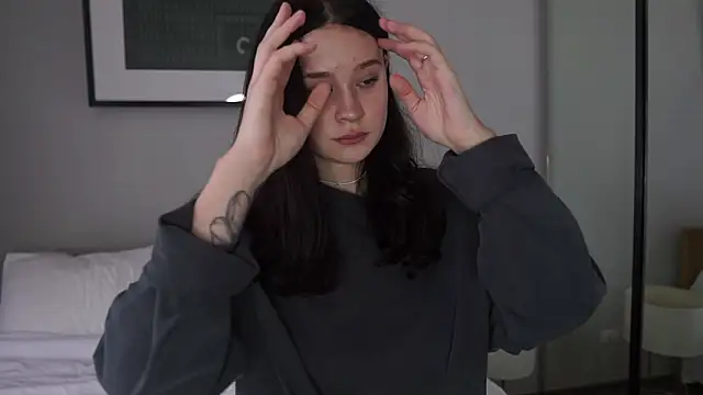 Snapshot of bonjour_nihao_hello chatting on March 9, 4:05 am bonjour nihao hello online show from March 9, 4:05 am