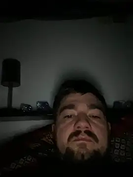 Snapshot of LienalWarplane chatting on February 11, 1:05 pm LienalWarplane online show from February 11, 1:05 pm