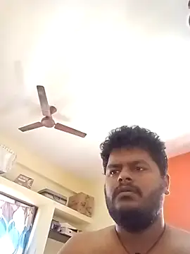 Snapshot of yourwellman chatting on March 27, 6:41 am yourwellman online show from March 27, 6:41 am