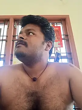 Snapshot of yourwellman chatting on April 2, 8:12 am yourwellman online show from April 2, 8:12 am