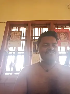 Snapshot of yourwellman chatting on April 6, 5:19 am yourwellman online show from April 6, 5:19 am