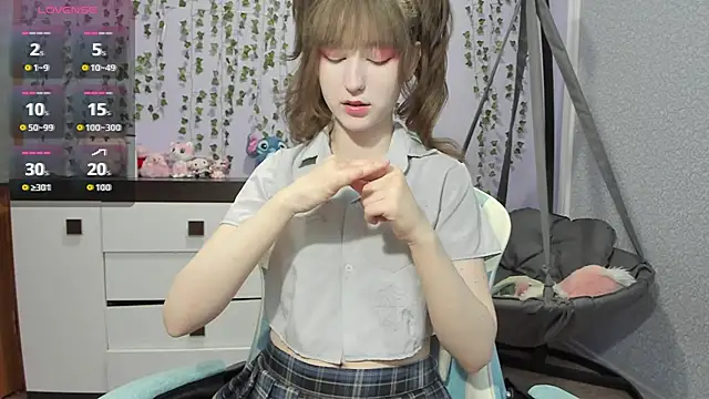Yoonhee ki online show from May 13, 1:52 pm