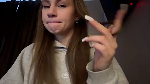 lisa montana online show from January 7, 8:39 am