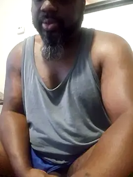 Snapshot of ceedevon13 chatting on February 21, 2:29 pm ceedevon13 online show from February 21, 2:29 pm