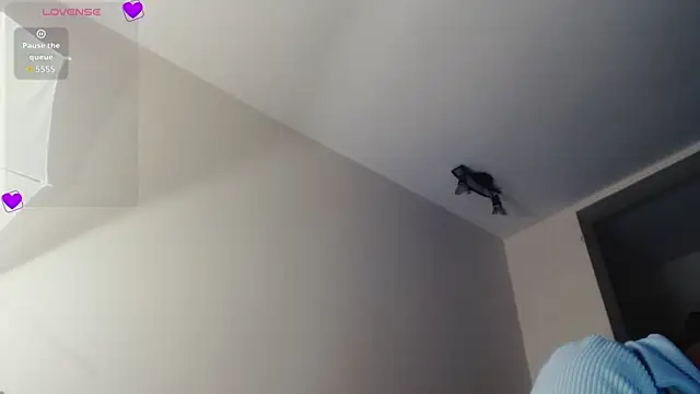 Snapshot of Agatha_Dubois4_ chatting on March 29, 2:33 am Agatha Dubois4 online show from March 29, 2:33 am