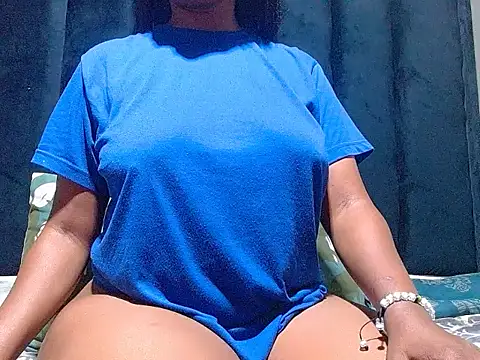 SpicyKitty33 online show from January 7, 11:29 pm