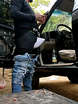 Snapshot of PIGHIGHDIRTY_p0 chatting on February 19, 7:21 pm PIGHIGHDIRTY p0 online show from February 19, 7:21 pm