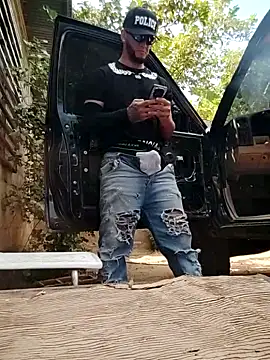 Snapshot of PIGHIGHDIRTY_p0 chatting on March 9, 6:23 pm PIGHIGHDIRTY p0 online show from March 9, 6:23 pm