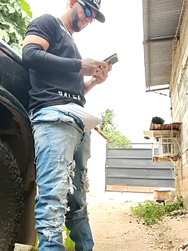 Snapshot of PIGHIGHDIRTY_p0 chatting on March 11, 6:58 pm PIGHIGHDIRTY p0 online show from March 11, 6:58 pm