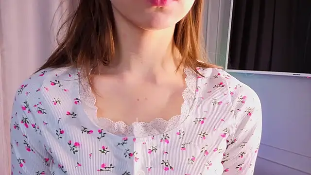 marywilly online show from March 27, 3:01 pm